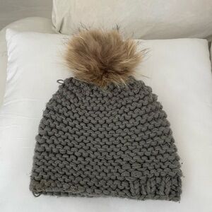 Annabelle NY Pom Pom Hat